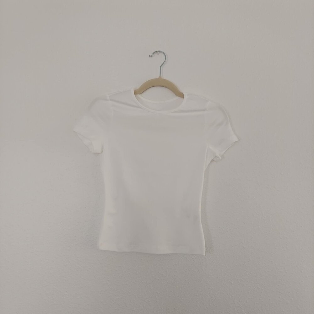 Fitted white Tee